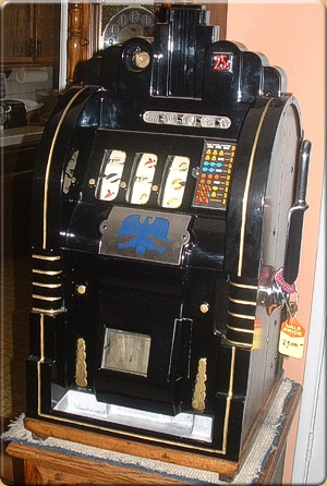 Mills Extra Ordinary Antique Slot Machine