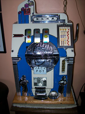 Mills Roman Head Antique Slot Machine