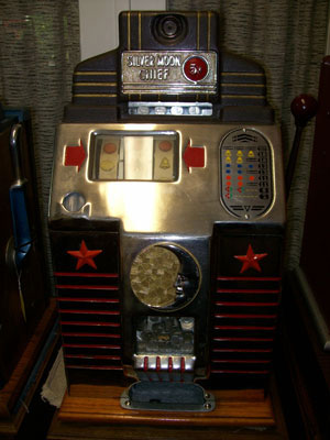Jennings Silver Moon Antique Slot Machine